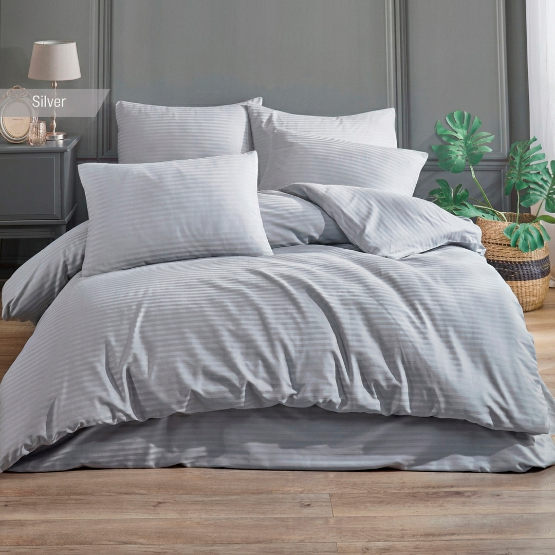 Lenjerie de pat IPECKE, Deluxe Satin, 200 x 220 cm, 4 piese - Silver